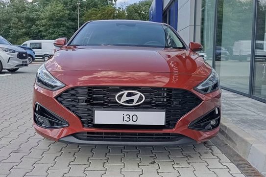 Hyundai i30 1.6 T-GDI Smart DCT