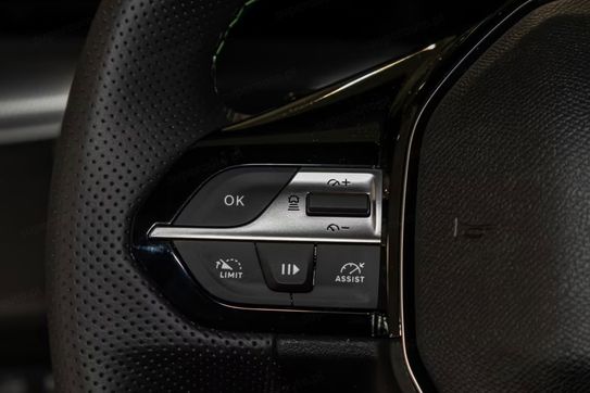 Peugeot 408 GT Exclusive S&S 1.2 mHEV  e-DSC6