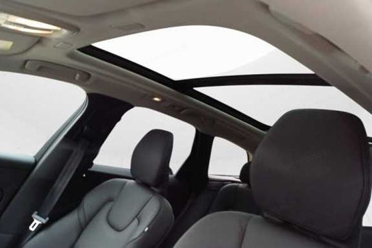 Volvo XC60 T6 Plug-In Hybrid AWD Plus Dark aut