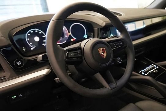 Porsche Cayenne Coupe E-Hybrid