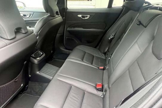 Volvo V60 T6 AWD Plug-In Hybrid Plus Dark