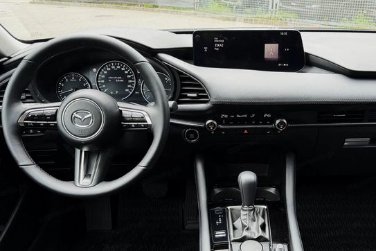 Mazda 3 2.0 Exclusive-Line
