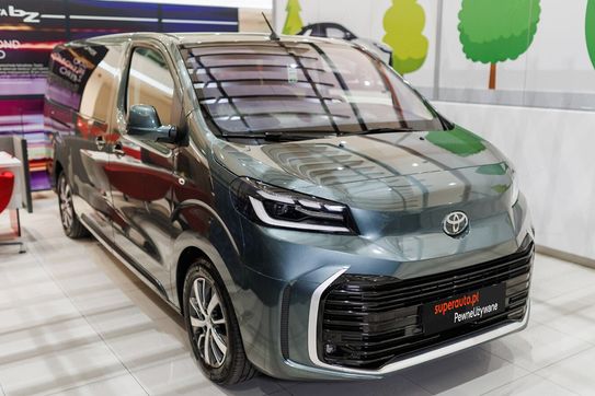 Toyota Proace Verso Long L2H1 Family AT