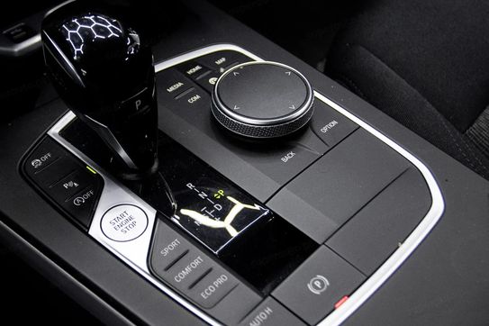 BMW Seria 1 118i Advantage aut