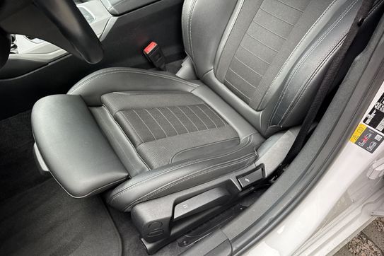 BMW Seria 3 320e PHEV