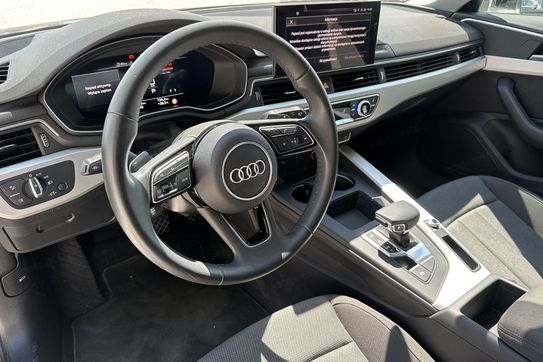 Audi A4 35 TFSI Advanced