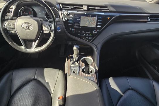Toyota Camry 2.5 Hybrid Executive Cvt