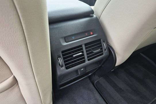 Land Rover Discovery Sport P200