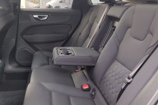 Volvo XC60 B5 B AWD Plus Dark