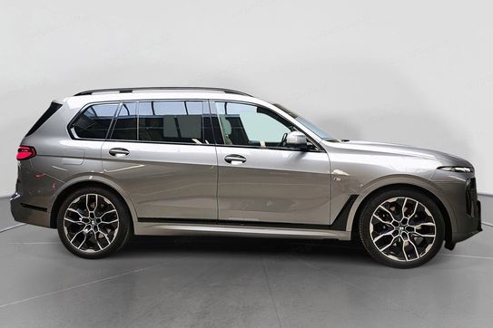 BMW X7 xDrive40d mHEV sport-aut