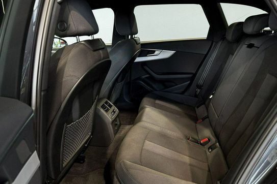 Audi A4 35 TFSI S tronic