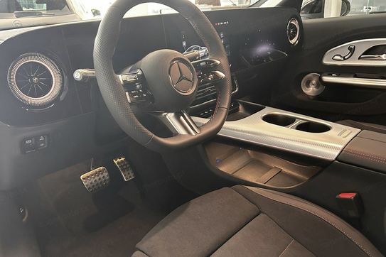 Mercedes CLA 220  4-Matic AMG Line