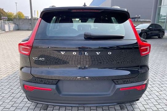 Volvo XC40 B3 Plus Dark