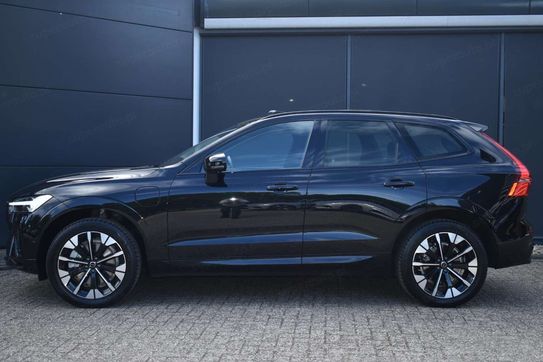 Volvo XC60 T8 Plug-In Hybrid AWD Ultra Dark