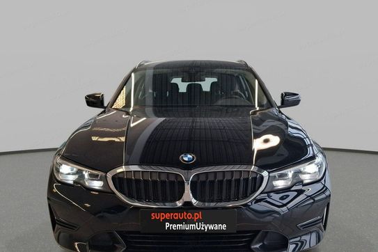 BMW Seria 3 318i aut