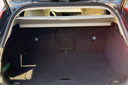 Volvo V60 B4 D Plus Dark aut