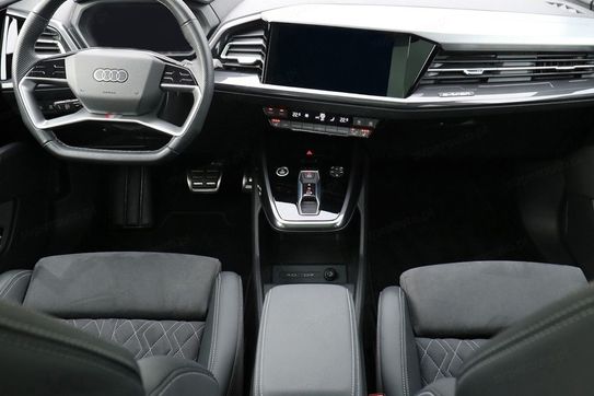 Audi Q4 e-tron S line