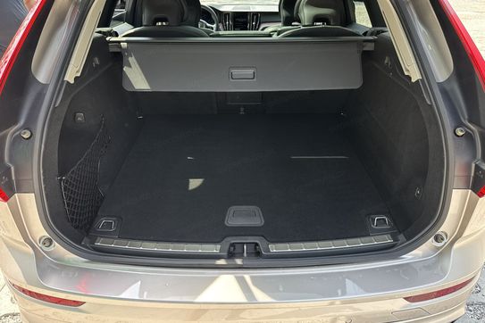 Volvo XC60 B5 B AWD Plus Dark
