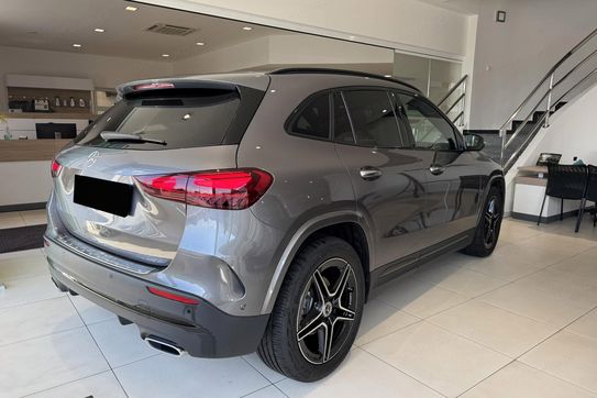 Mercedes GLA 200 AMG Line