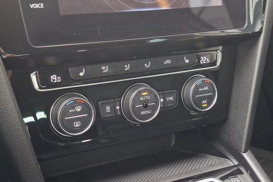 Volkswagen Passat 2.0 TDI R-Line DSG