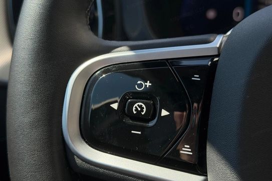 Volvo XC60 B5 B AWD Plus Dark