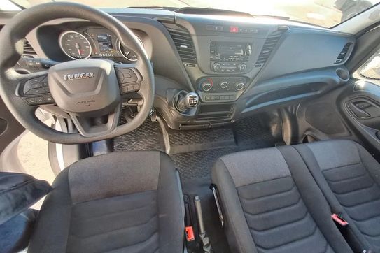 Iveco Daily 35C16 Kontener 8EP + Winda