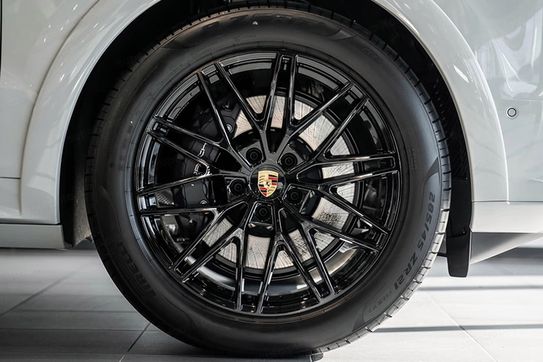 Porsche Cayenne Coupe Black Edition