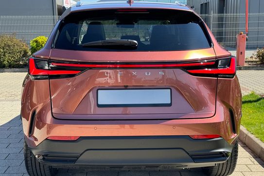Lexus NX 450h+ Omotenashi AWD