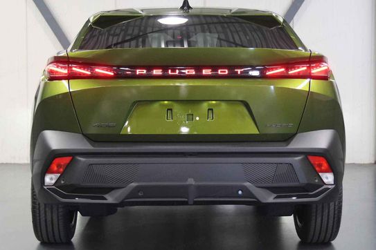 Peugeot 408 Allure S&S e-DCS6 1.2 PureTech mHEV