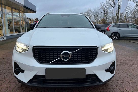 Volvo XC40 B3 Plus Dark