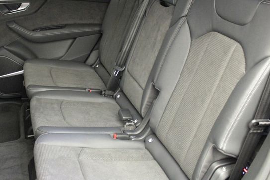 Audi Q7 SQ7 TFSI quattro