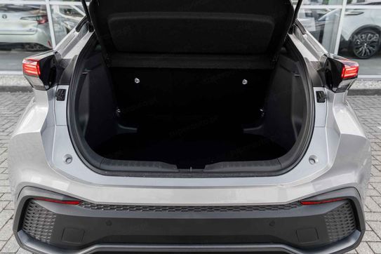 Toyota C-HR Style 2.0 Hybrid Dynamic Force Plug-in