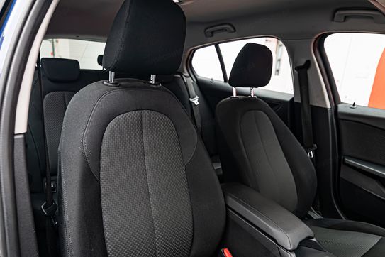 BMW Seria 1 118i Advantage aut