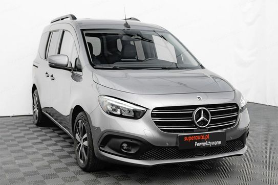 Mercedes T klasa T180d AT