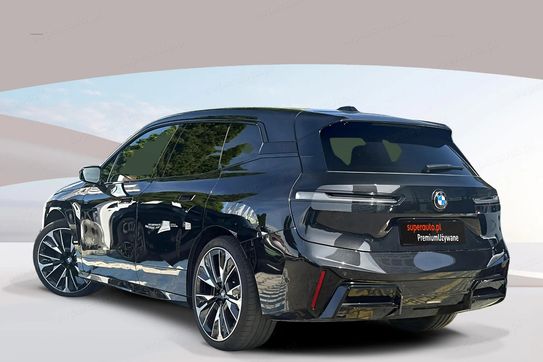 BMW iX XDRIVE60