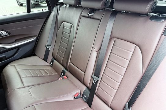 BMW Seria 3 Touring 330d xDrive M Sport