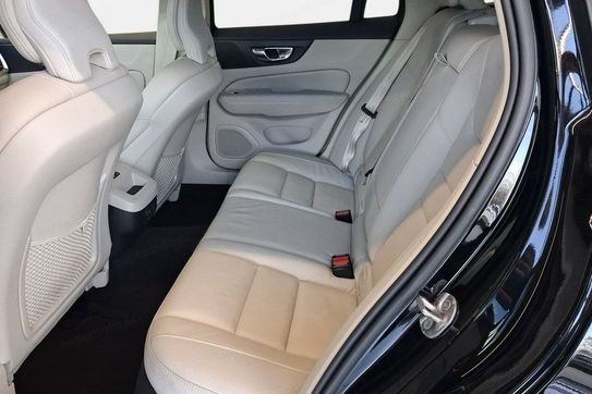 Volvo V60 CC B4 D AWD aut