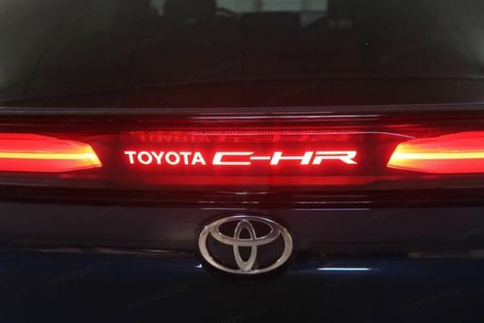 Toyota C-HR Style 2.0 Hybrid Dynamic Force Plug-in