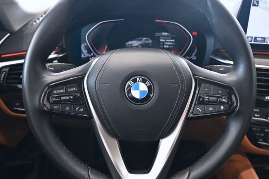 BMW Seria 5 540d xDrive mHEV Luxury Line sport-aut