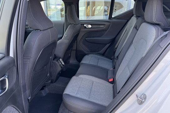 Volvo XC40 B3 Plus Dark