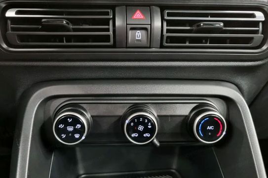 Citroen C3 Plus 1.2 mHEV
