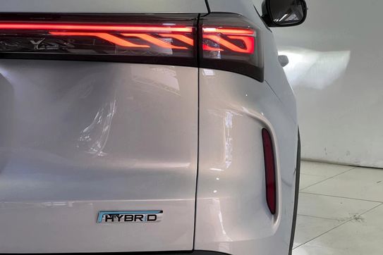 Chery Tiggo 4 Prestige 1.5 T-GDI HEV DHT