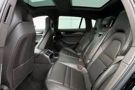 Porsche Panamera 4 e-Hybrid Sport Turismo 10 Years Edition