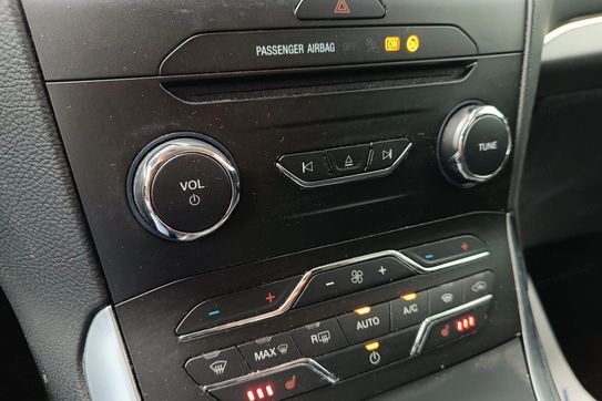 Ford S-MAX Hybrid Titanium CVT