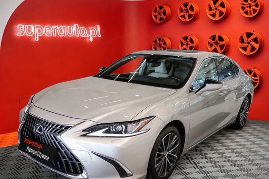 Lexus ES 300h Business Edition