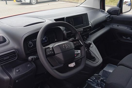 Toyota Proace City 1.5 D-4D Long 2,4t Active