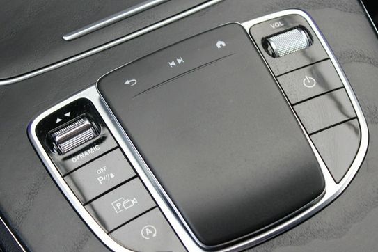 Mercedes Klasa E 220 d 4MATIC 9G-Tronic AMG Line