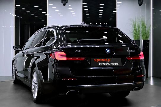 BMW Seria 5 530e Luxury Line sport-aut