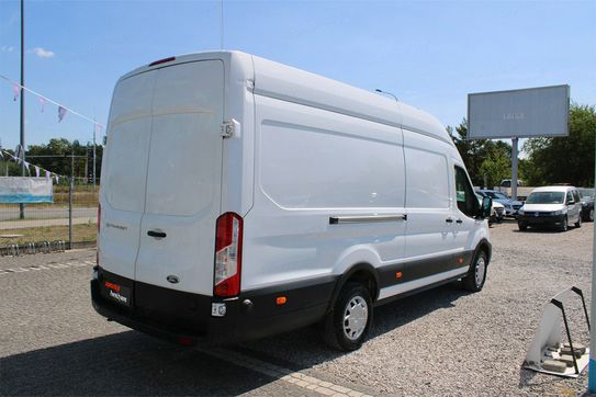Ford Transit L4H3