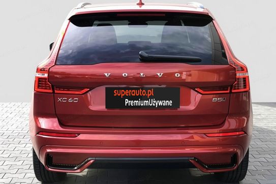 Volvo XC60 B5 B AWD Plus Dark